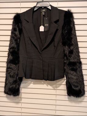 PRIVY Black Blazer with Faux Fur Sleeves